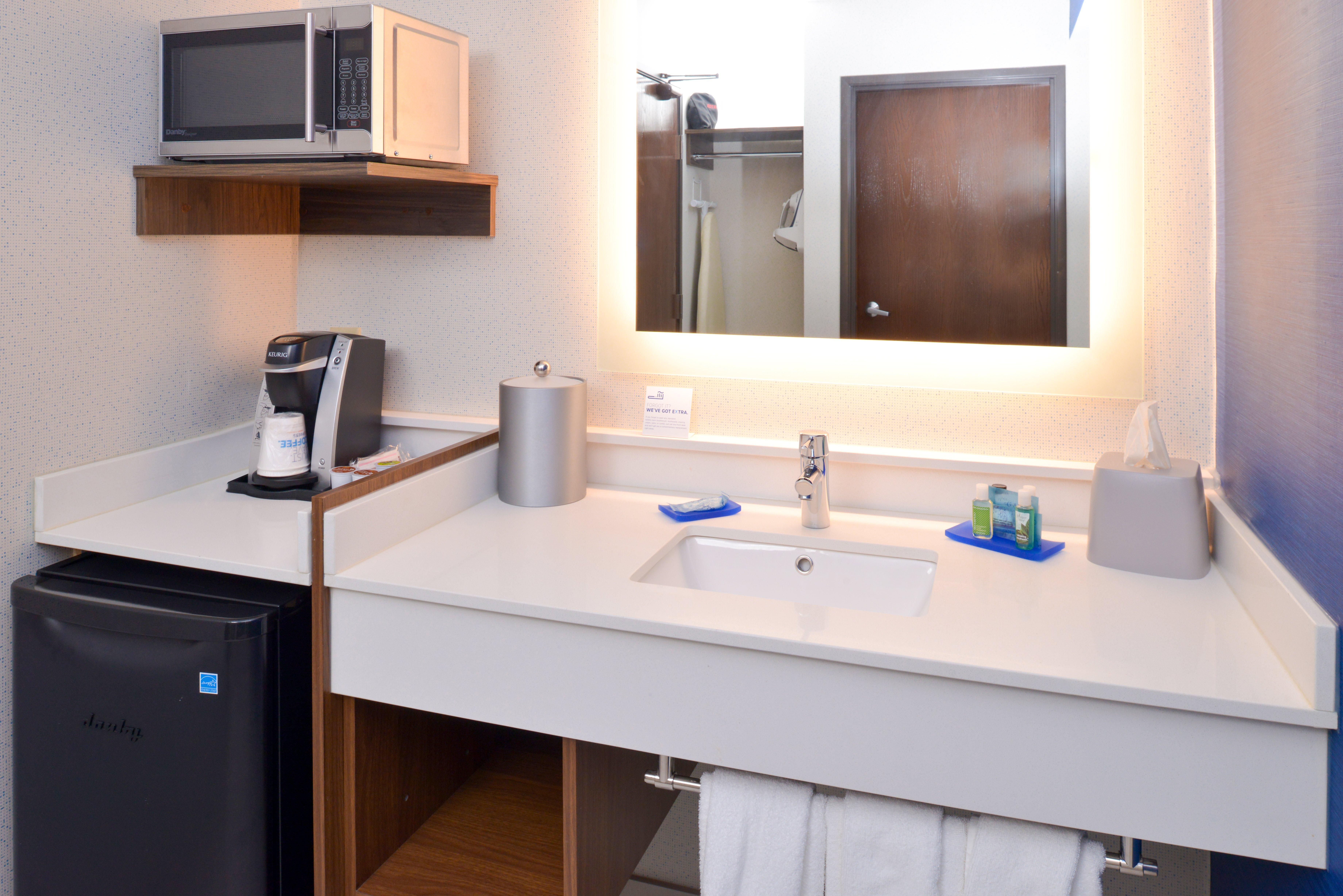 Holiday Inn Express Wixom By Ihg Eksteriør billede