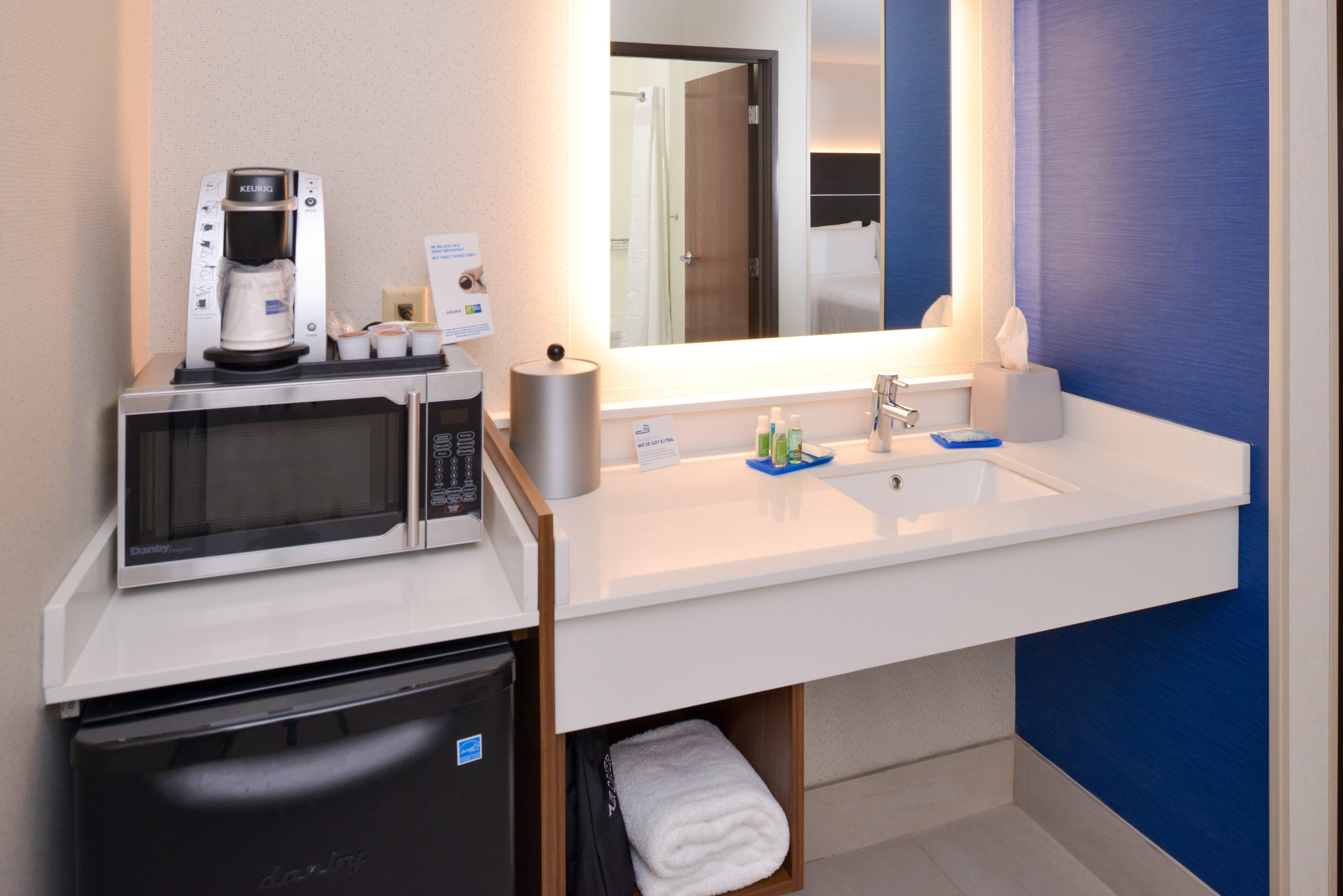Holiday Inn Express Wixom By Ihg Eksteriør billede