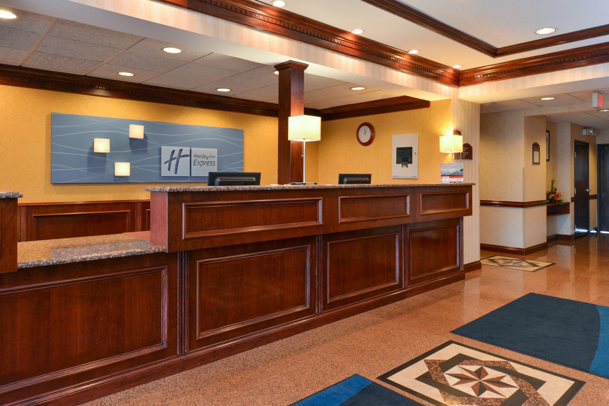 Holiday Inn Express Wixom By Ihg Eksteriør billede
