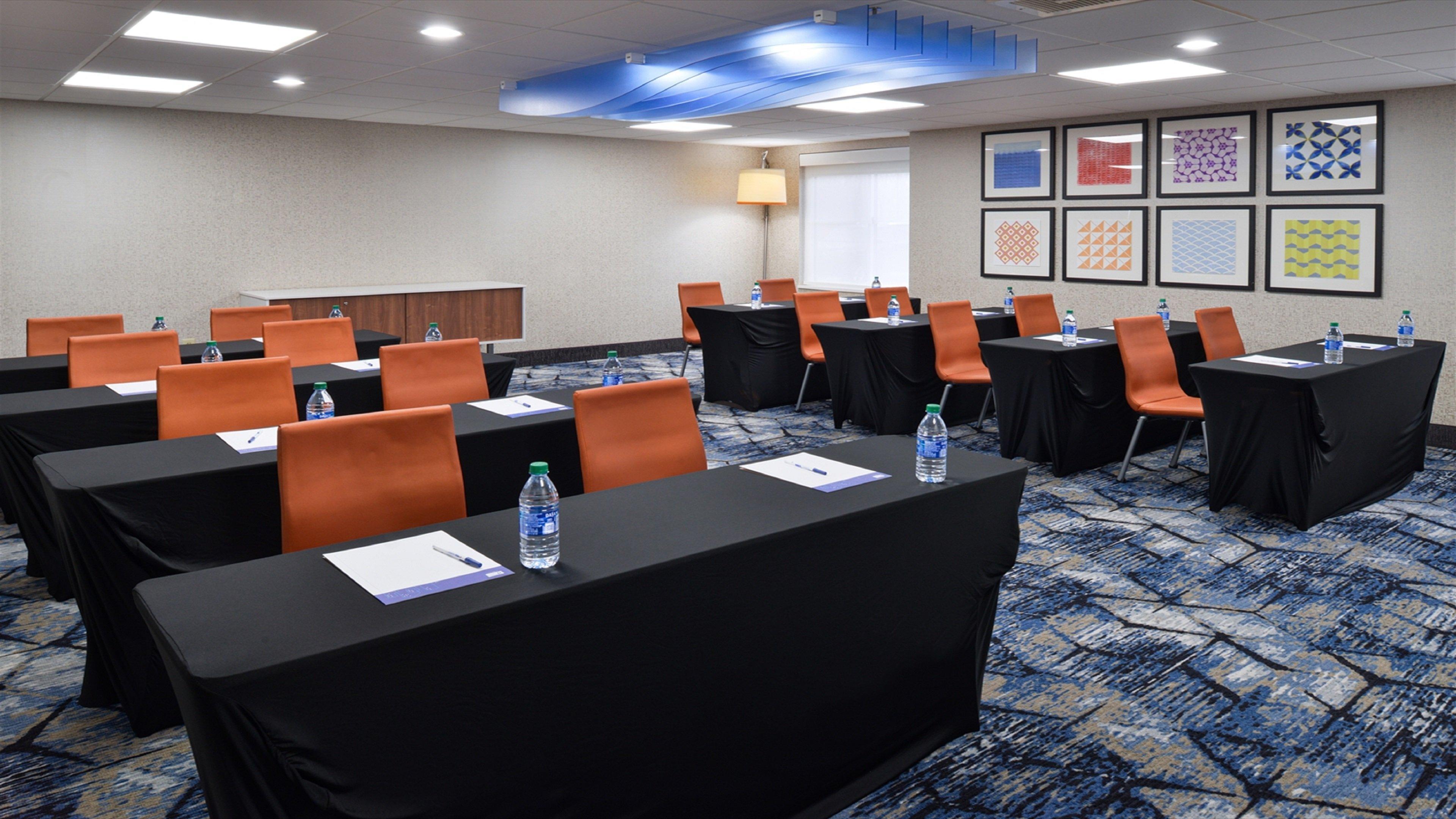 Holiday Inn Express Wixom By Ihg Eksteriør billede