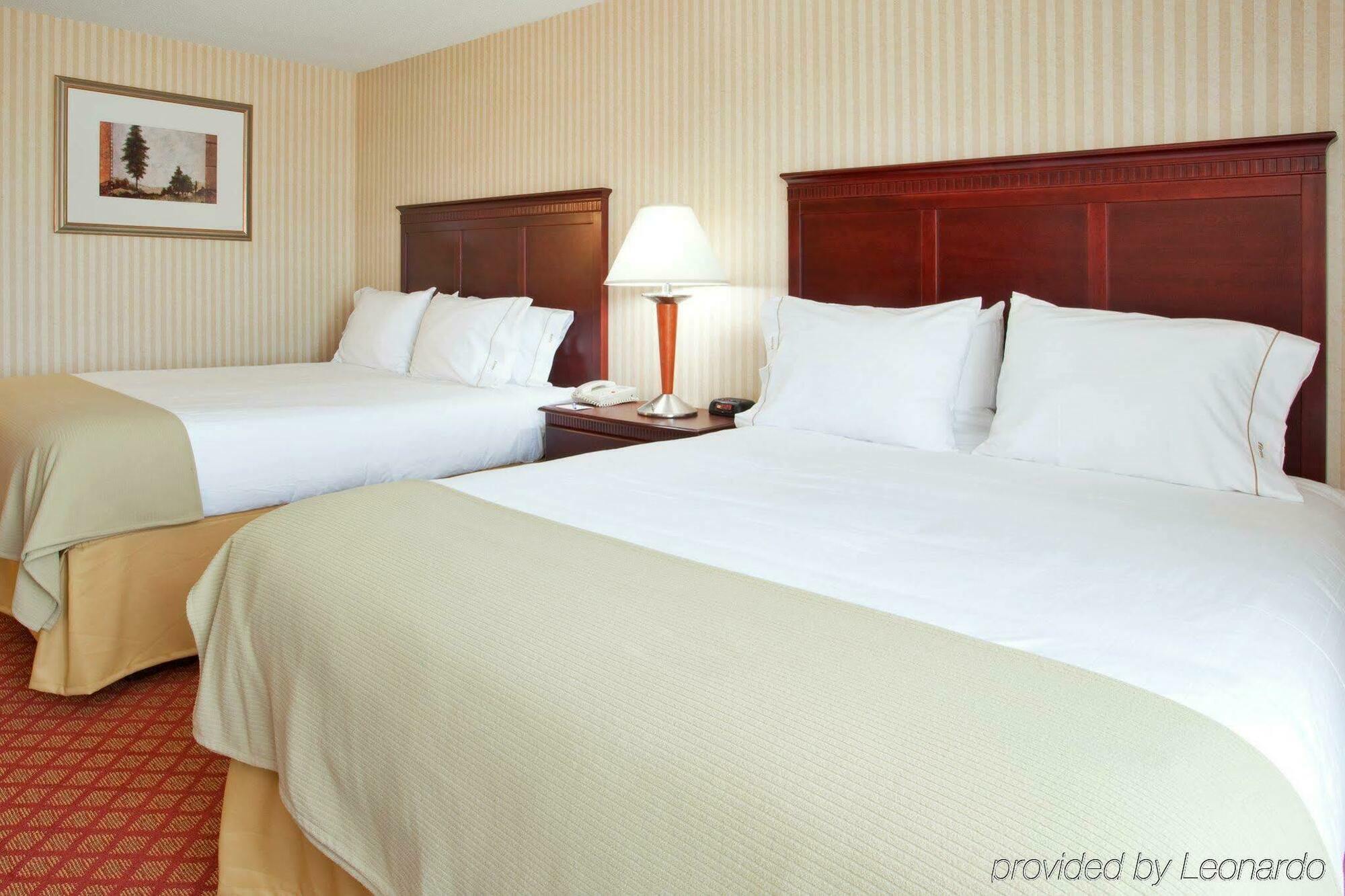 Holiday Inn Express Wixom By Ihg Eksteriør billede