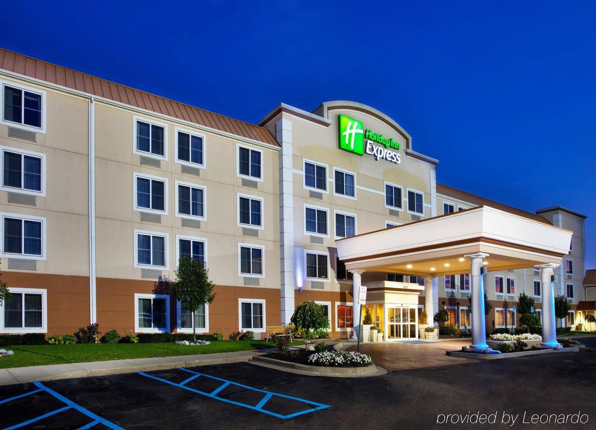 Holiday Inn Express Wixom By Ihg Eksteriør billede